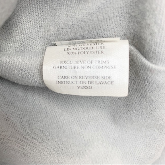 Marmot women’s jacket in black. Size large. - Picture 8 of 8